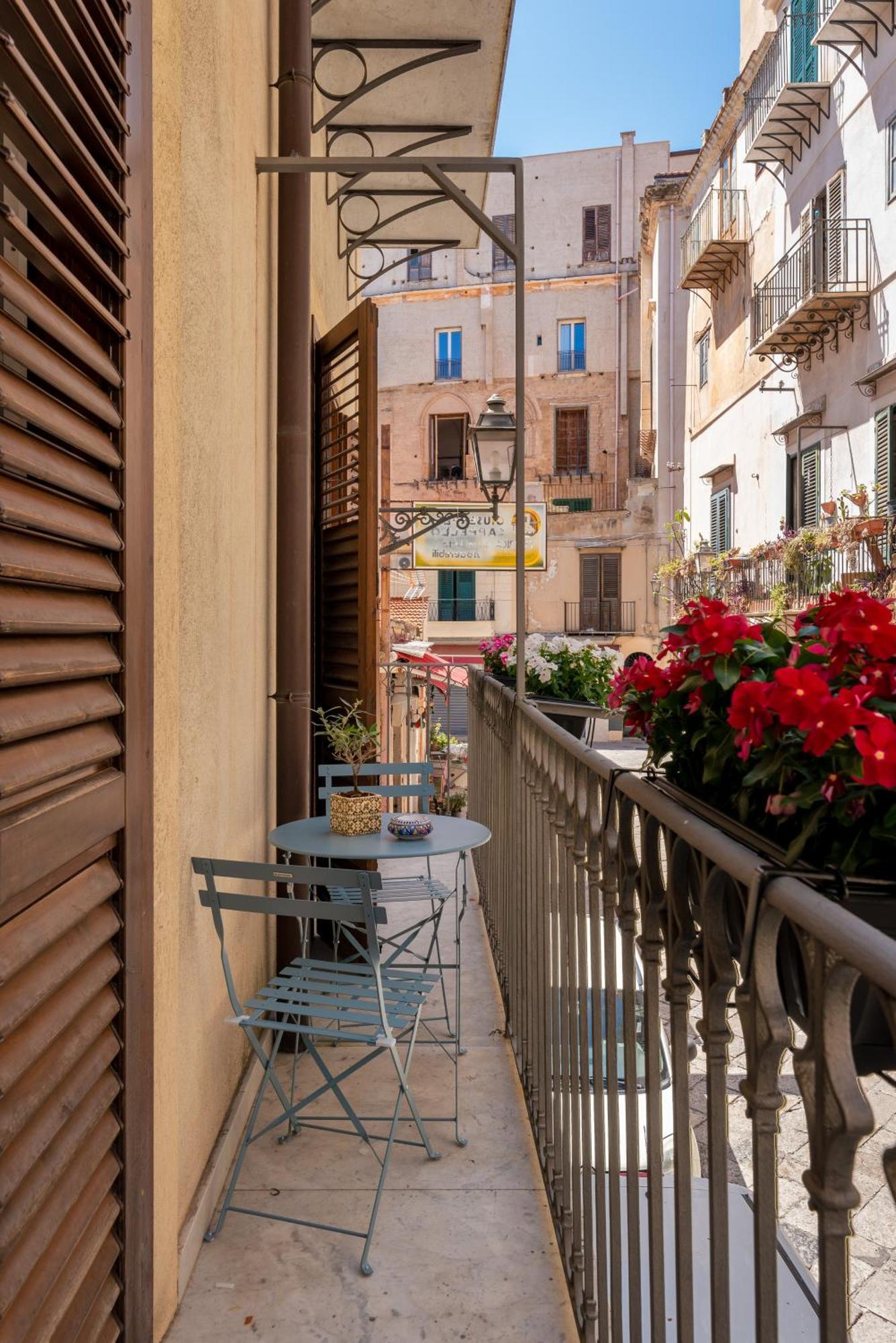 Le Porte Del Kassaro Palermo Exterior foto